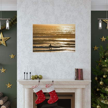 surfin’ in gold (horizontal)